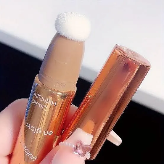 Miss Lara - Sexy Liquid Face & Body Tube Highlighter